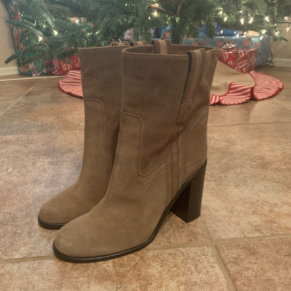 Kate Spade Baise Tobacco Suede Block Heel Booties 9